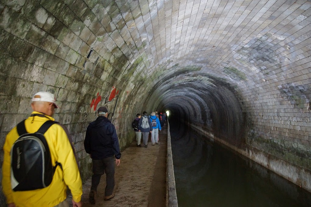 le canal devient souterrain
