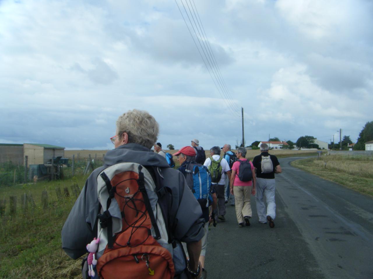 à travers la campagne